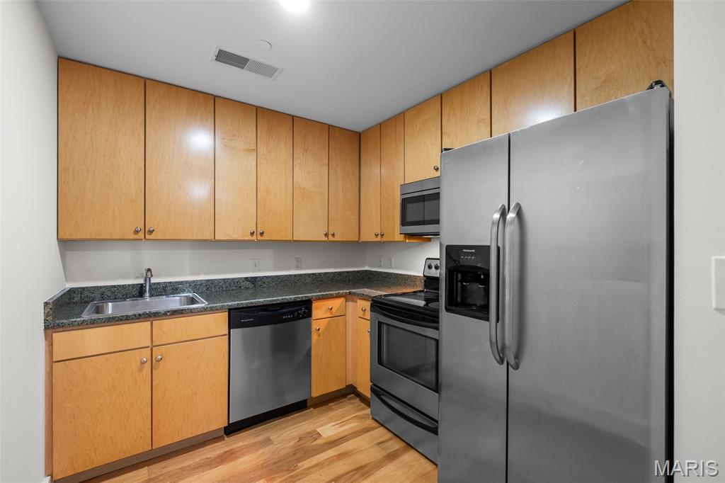 Marquette Bldg Second Resident - Residential