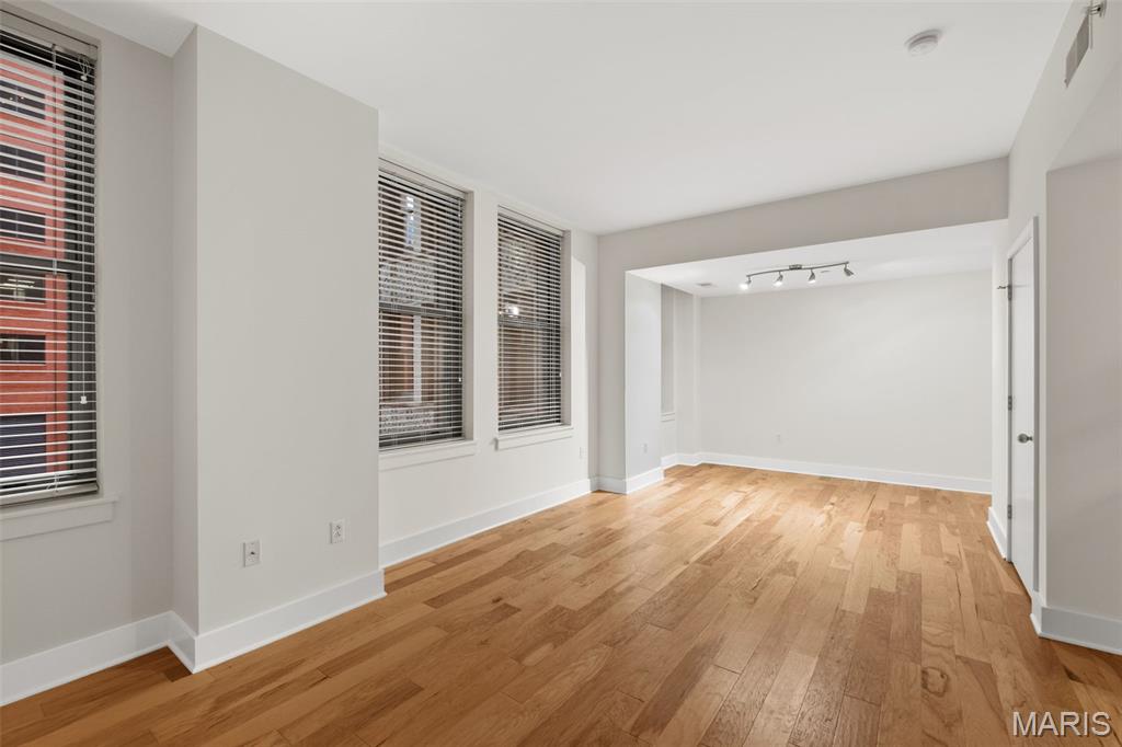 Marquette Bldg Second Resident - Residential