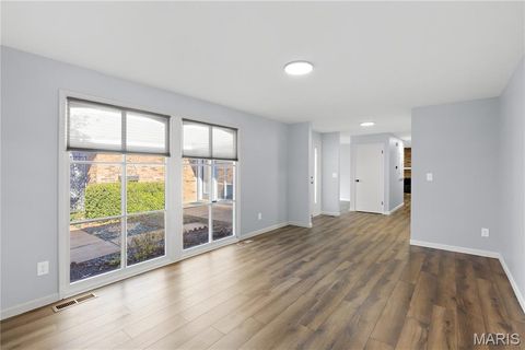 Tiny photo for 606 Rue Montand Drive, Ballwin, MO 63011 (MLS # 26021800)