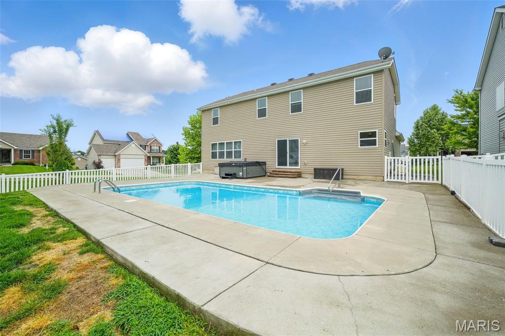 Wentzville, Missouri 63385, United States, 4 Bedrooms Bedrooms, ,3 BathroomsBathrooms,Residential,Coming Soon,133381