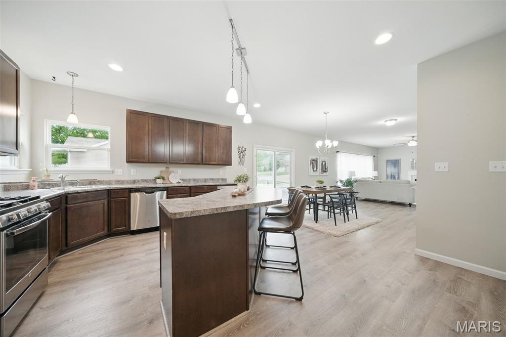 Wentzville, Missouri 63385, United States, 4 Bedrooms Bedrooms, ,3 BathroomsBathrooms,Residential,Coming Soon,133381