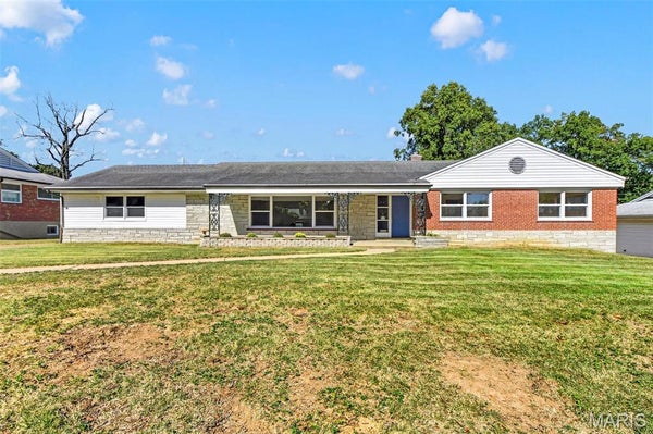 7 BIRITZ DR, SAINT LOUIS, MO 63137 - Image 938e0e85237ea1f54e57e48255dd89f7/1929957786
