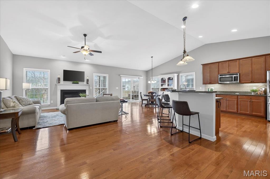 Meadows Of Wildwood 2 The - Residential