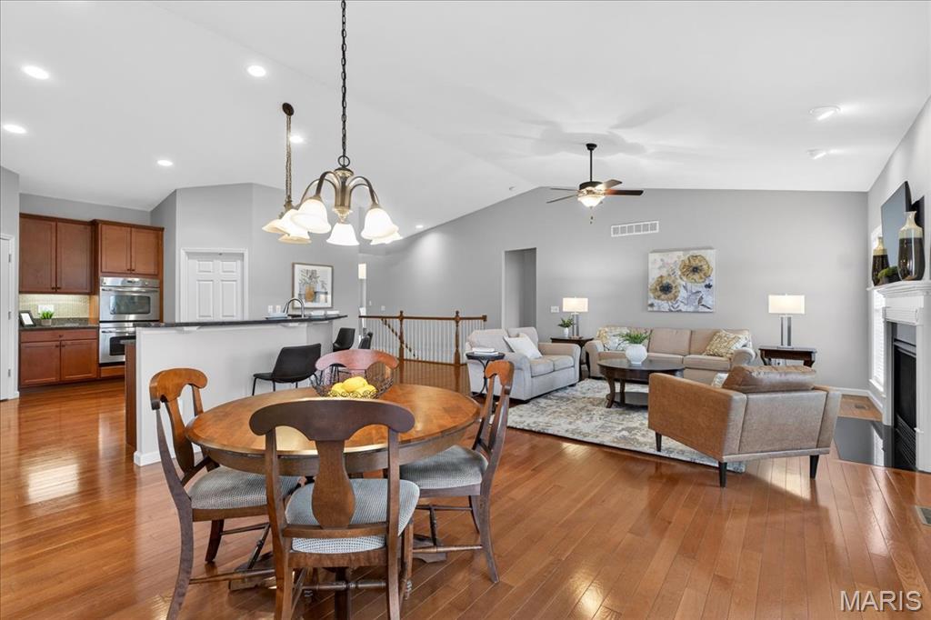 Meadows Of Wildwood 2 The - Residential