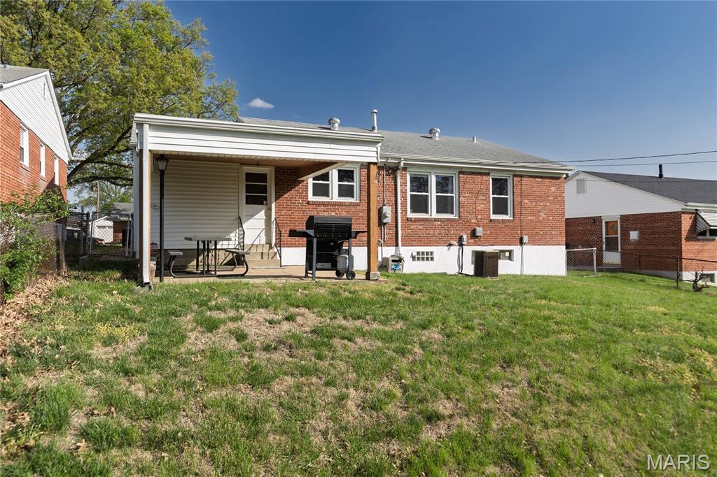 Upton Place 03 - Residential