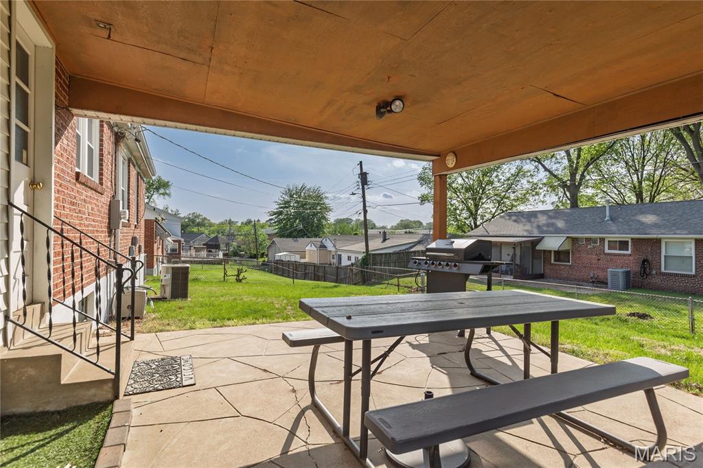 Upton Place 03 - Residential