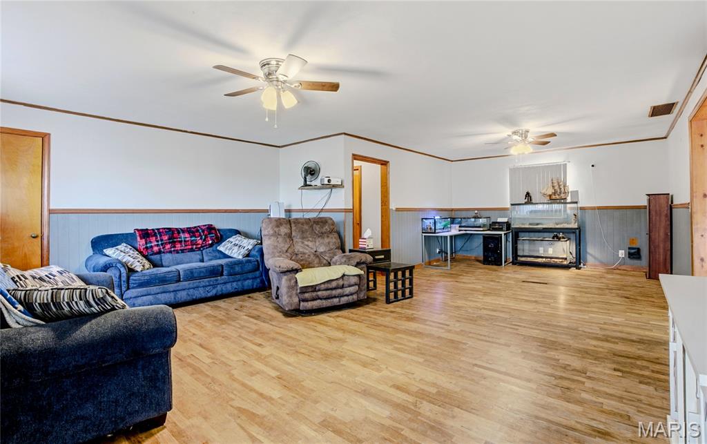 202 W Mulberry Street