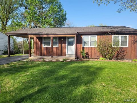 1733 Leafcrest Drive Hazelwood MO 63042