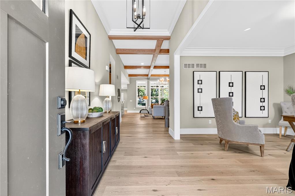 11 N Tealbrook Drive