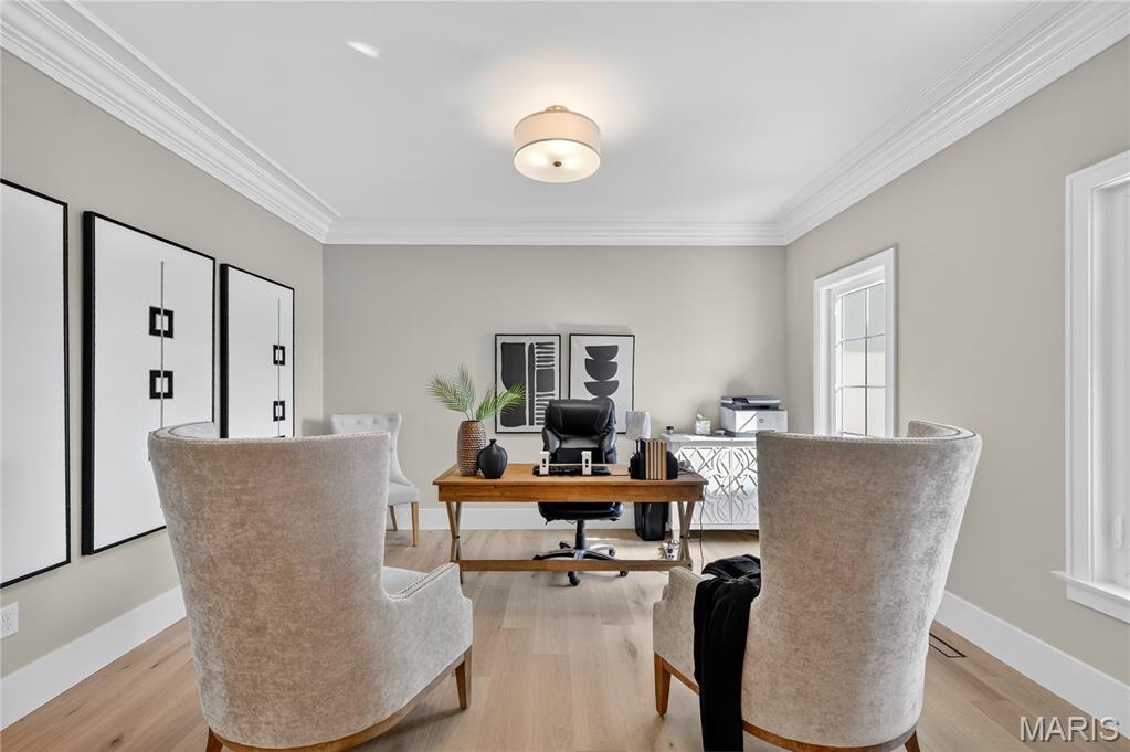 11 N Tealbrook Drive