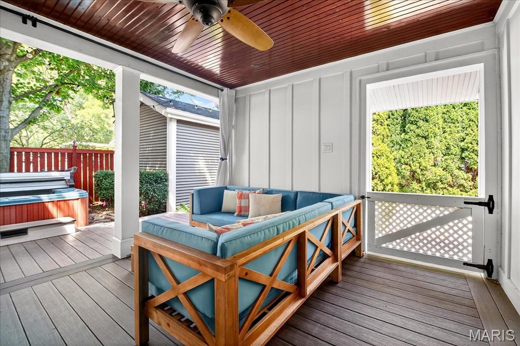 St Charles, Missouri 63301, United States, 4 Bedrooms Bedrooms, ,3 BathroomsBathrooms,Residential,Active,200207