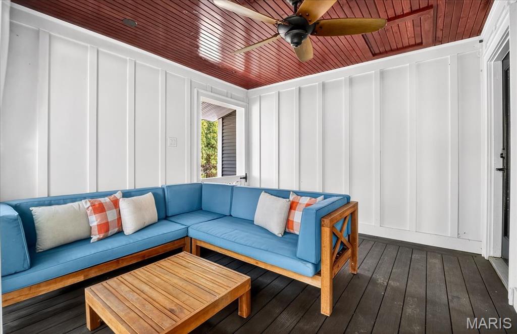 St Charles, Missouri 63301, United States, 4 Bedrooms Bedrooms, ,3 BathroomsBathrooms,Residential,Active,200207