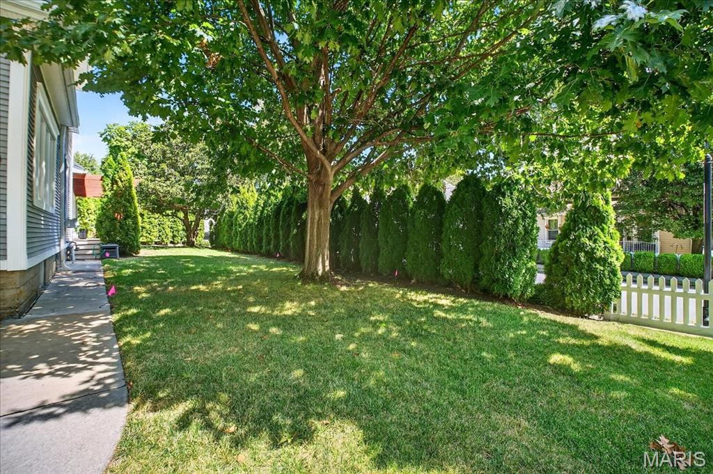 St Charles, Missouri 63301, United States, 4 Bedrooms Bedrooms, ,3 BathroomsBathrooms,Residential,Active,200207