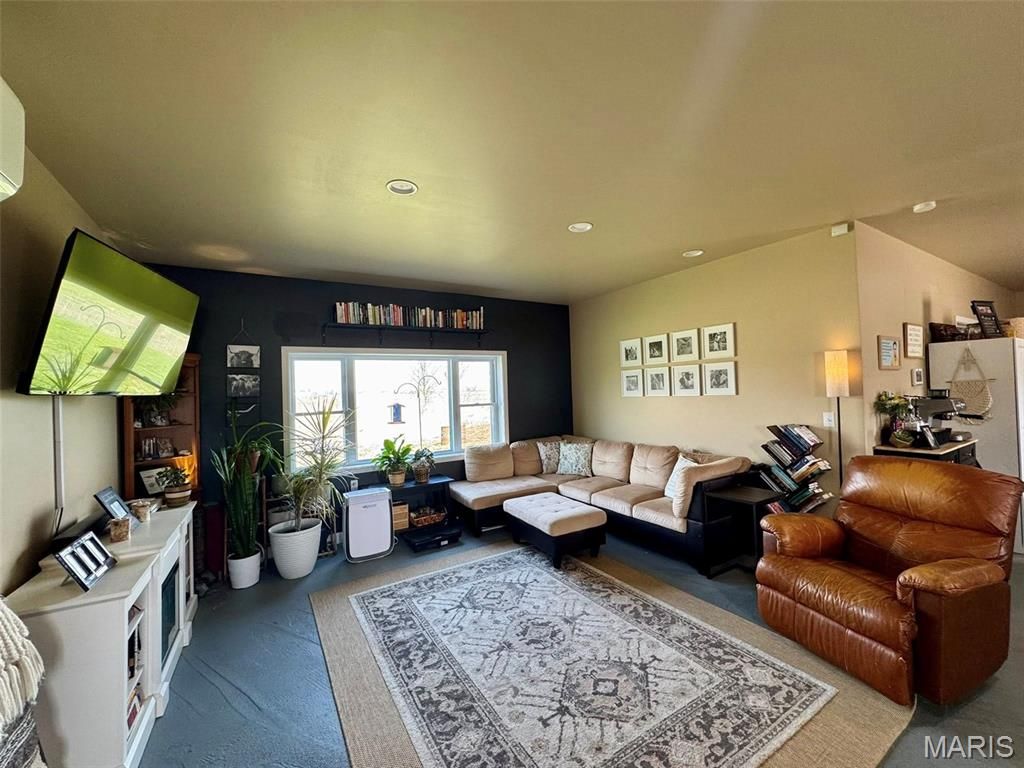 Photo of 904 E Cleveland Street, Monroe City, MO 63456 (MLS # 26020479)