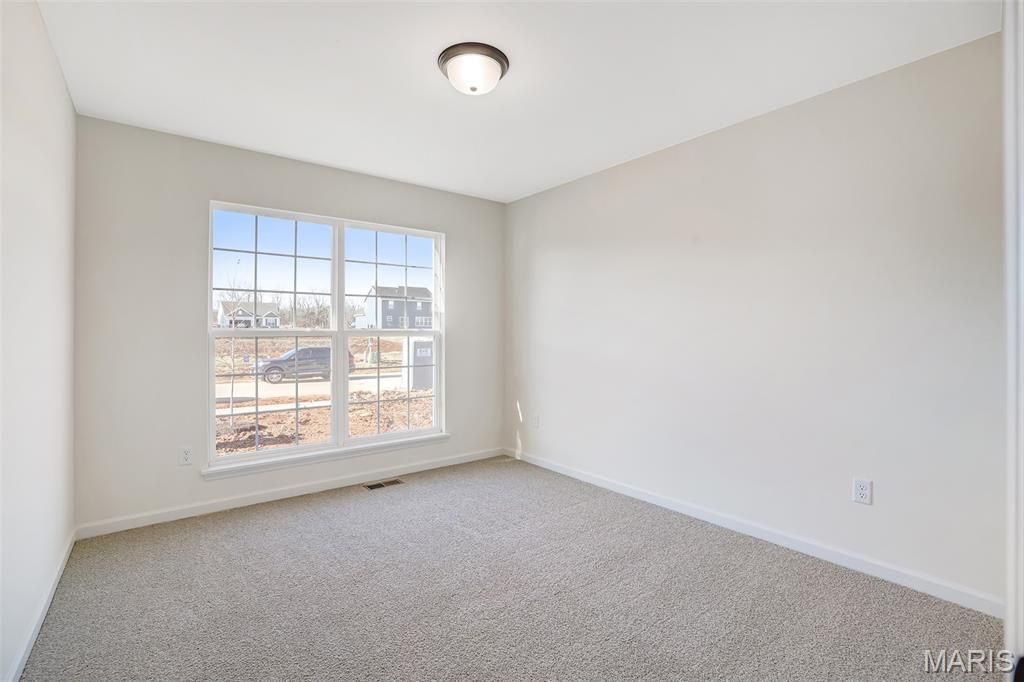 Photo of 31 Bluestem Court, Lake Saint Louis, MO 63367 (MLS # 26004143)