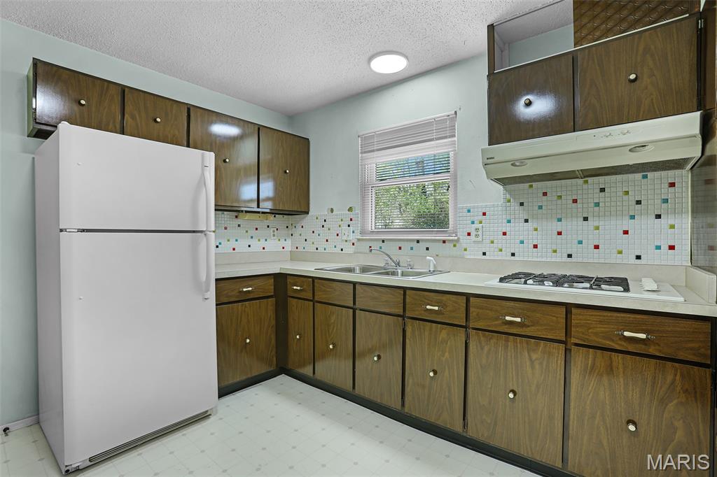 Fox Crest Two Amd - Residential