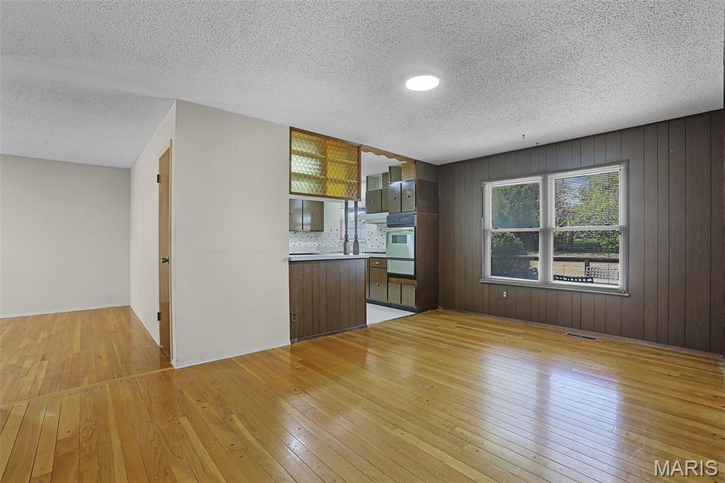 Fox Crest Two Amd - Residential