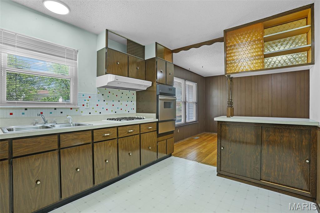 Fox Crest Two Amd - Residential