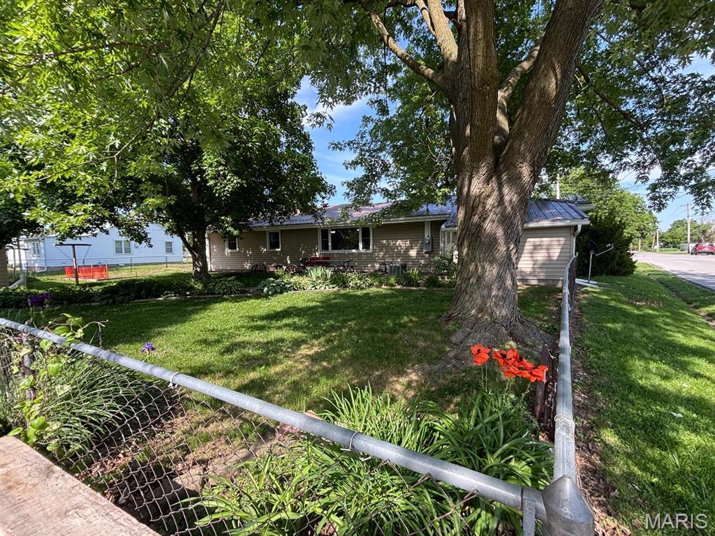 Original town of Monroe City - Residential