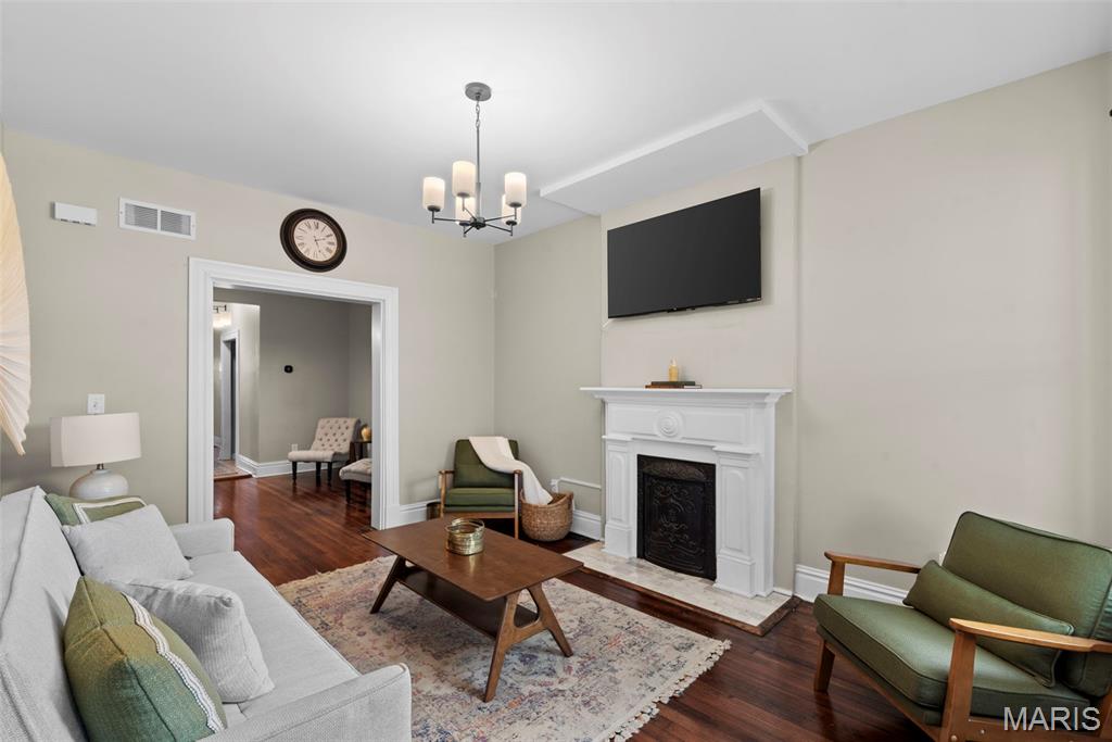 3204 Henrietta Street