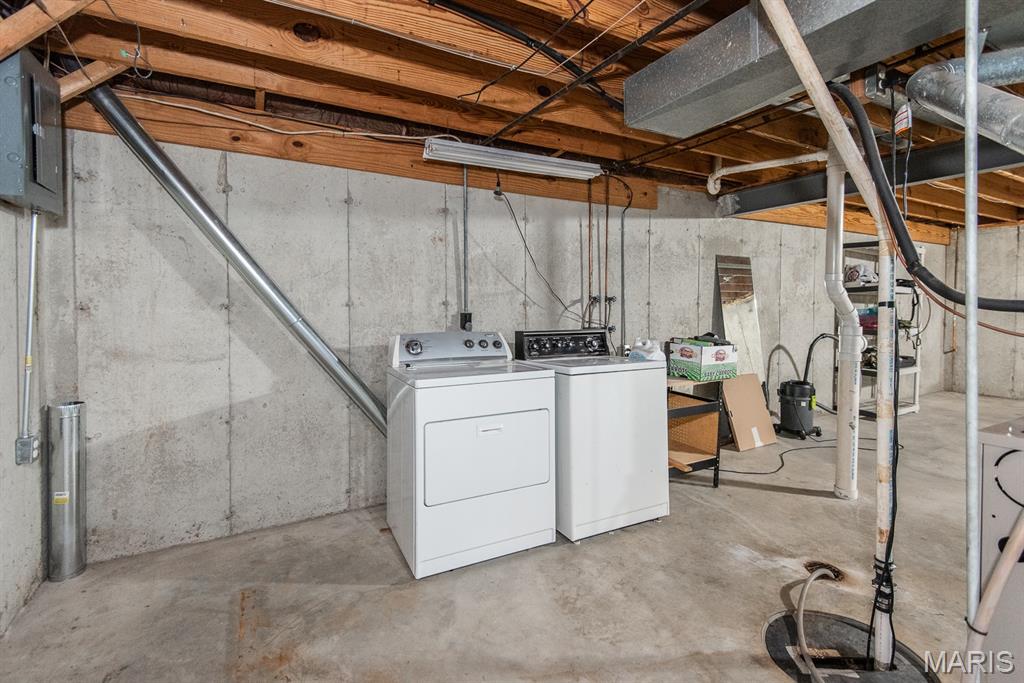 St Peters, Missouri 63376, United States, 2 Bedrooms Bedrooms, ,1 BathroomBathrooms,Residential,Pending,136213