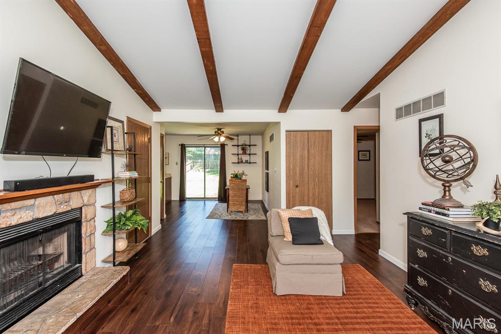 St Peters, Missouri 63376, United States, 2 Bedrooms Bedrooms, ,1 BathroomBathrooms,Residential,Pending,136213