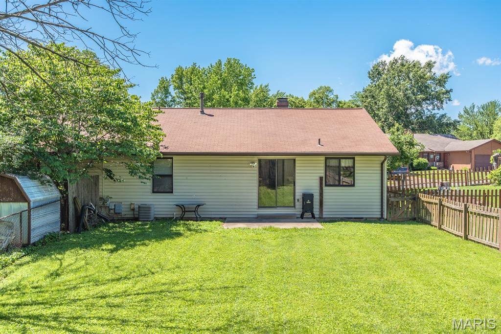 St Peters, Missouri 63376, United States, 2 Bedrooms Bedrooms, ,1 BathroomBathrooms,Residential,Pending,136213