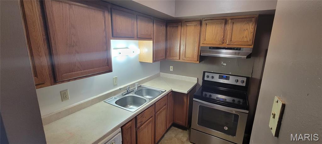 Paddock Lake Condo - Residential