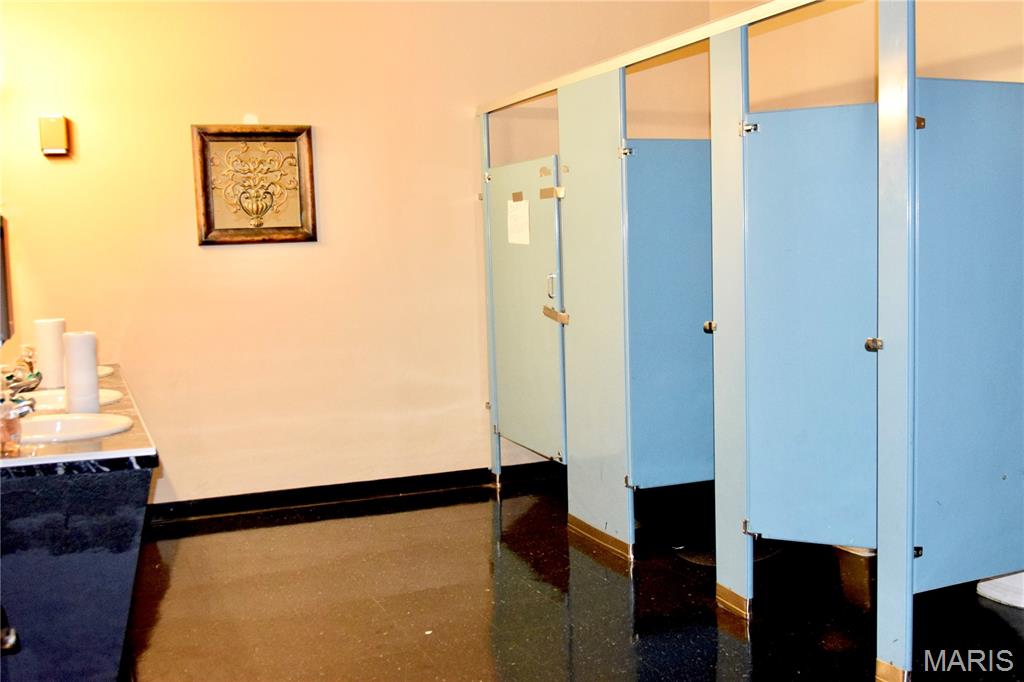 North Western Land Co - Commercial Sale