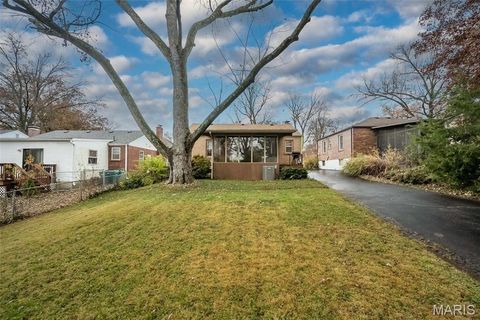 Tiny photo for 340 Calvert Avenue, Webster Groves, MO 63119 (MLS # 25078227)
