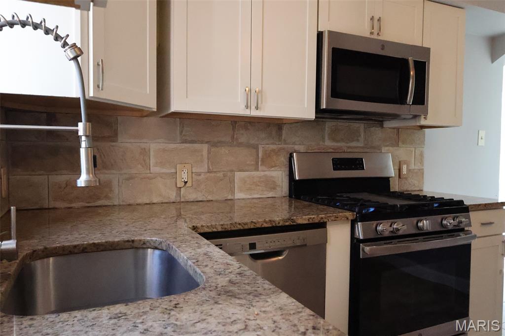 Carondelet Commons - Residential Lease