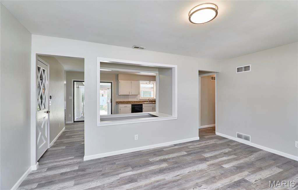 Lexington Square #6 - Residential