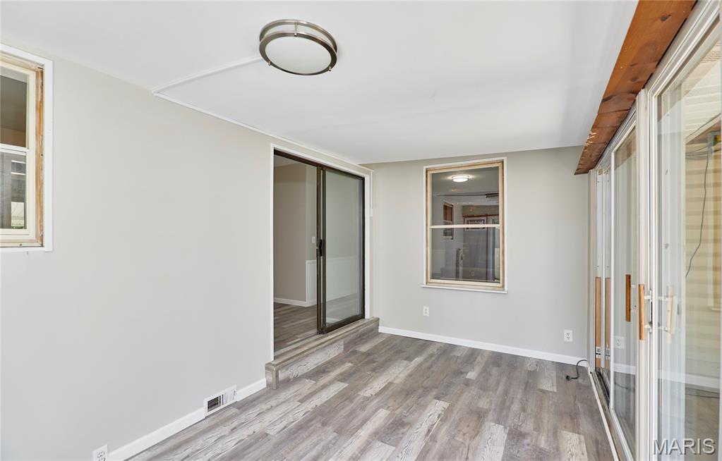 Lexington Square #6 - Residential