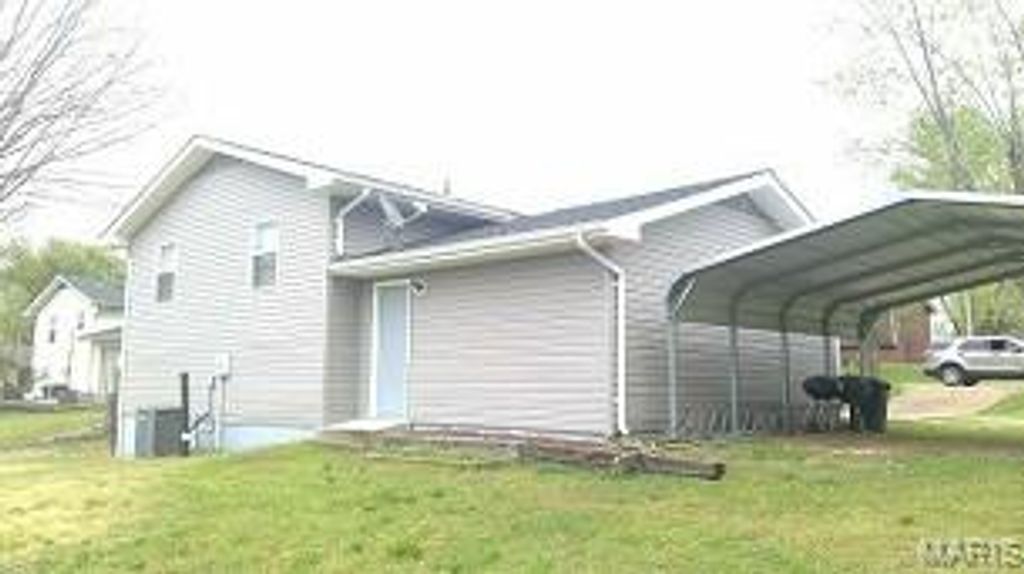 Photo of 902 Glencoe, Park Hills, MO 63601 (MLS # 25079937)