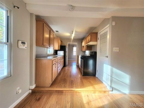 Tiny photo for 930 Brookside Avenue, Webster Groves, MO 63119 (MLS # 25063840)