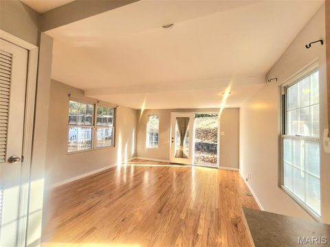 Tiny photo for 930 Brookside Avenue, Webster Groves, MO 63119 (MLS # 25063840)