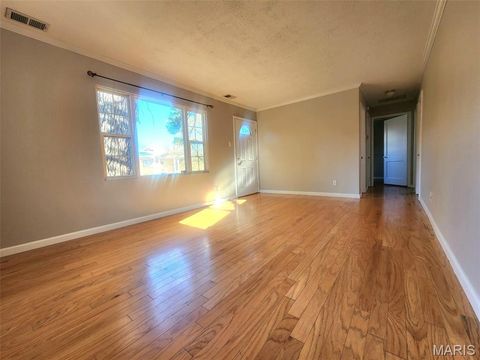 Tiny photo for 930 Brookside Avenue, Webster Groves, MO 63119 (MLS # 25063840)