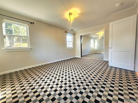 Tiny photo for 930 Brookside Avenue, Webster Groves, MO 63119 (MLS # 25063840)