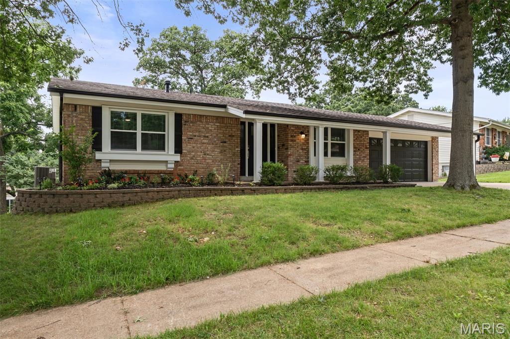 628 Hickory Knoll Court