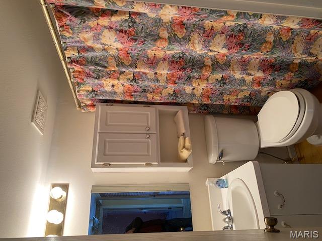 Adworth Manor Corr Condo - Residential