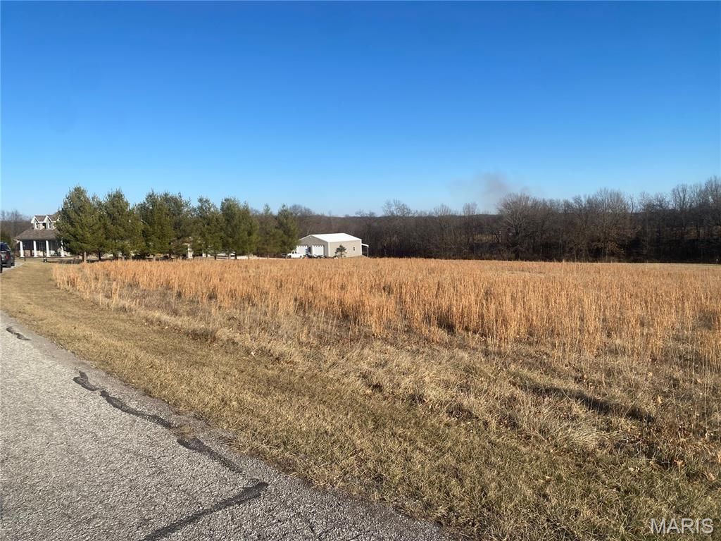 Photo of 2 Country Ridge Trail, Hawk Point, MO 63349 (MLS # 26004371)