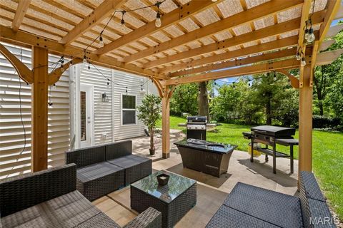 Tiny photo for 1535 Fawnvalley Drive, Des Peres, MO 63131 (MLS # 26029489)