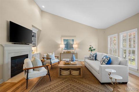 Tiny photo for 1535 Fawnvalley Drive, Des Peres, MO 63131 (MLS # 26029489)