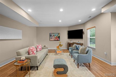Tiny photo for 1535 Fawnvalley Drive, Des Peres, MO 63131 (MLS # 26029489)