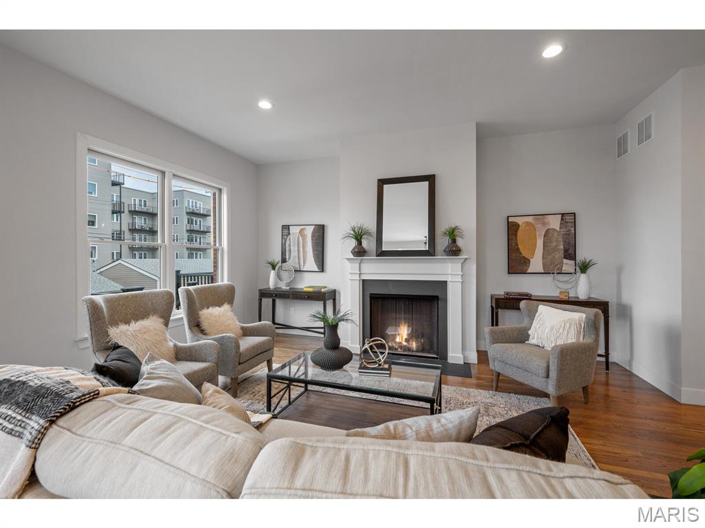 Lafayette Reserve - Residential