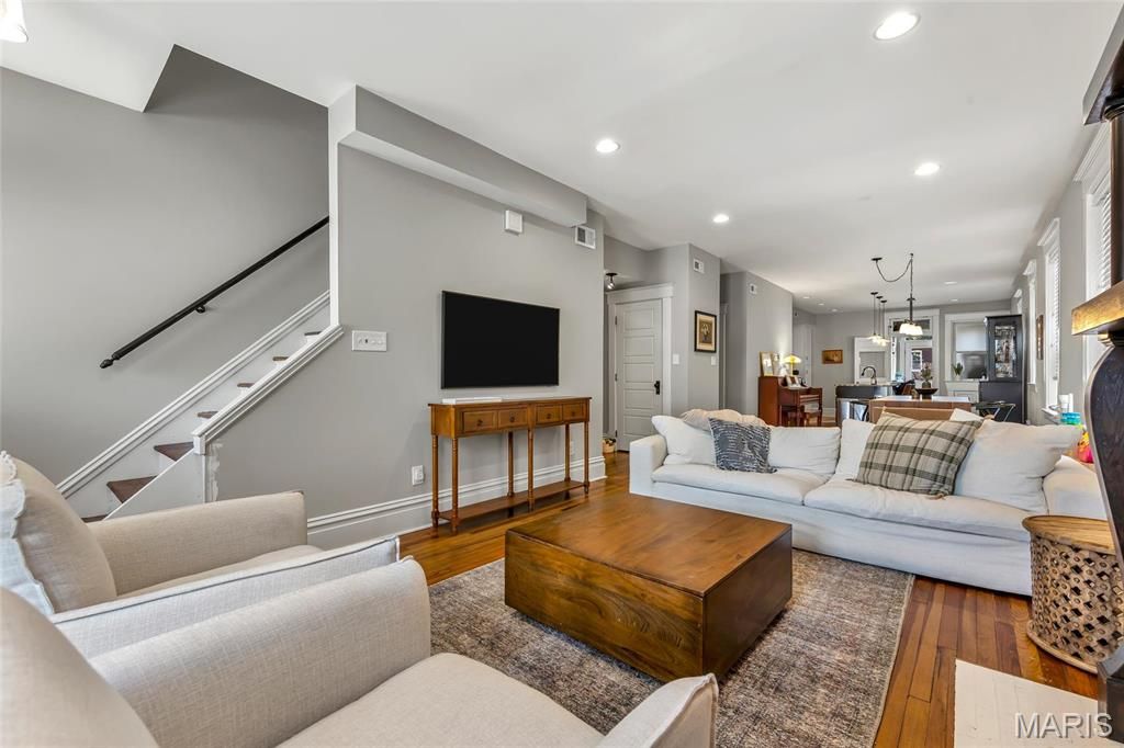 Photo of 2318 Louisiana Avenue, St Louis, MO 63104 (MLS # 26027656)