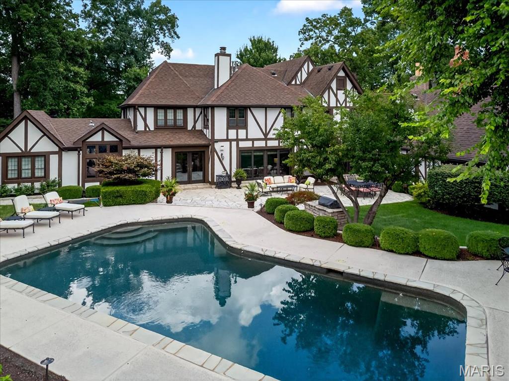 Fair Oaks Estate - Residential