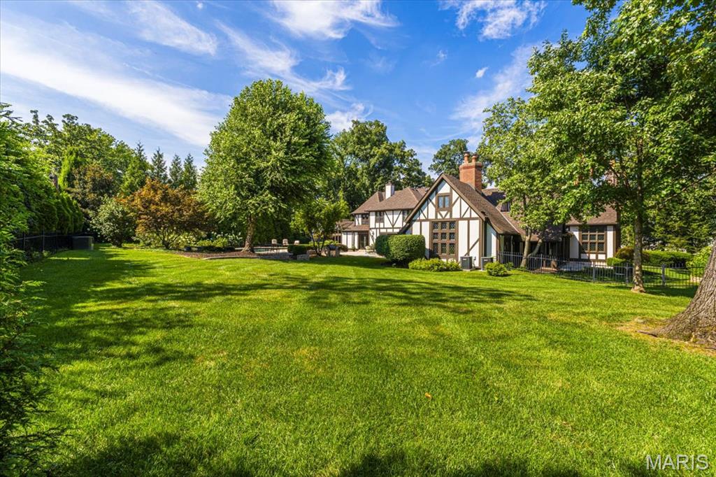 Fair Oaks Estate - Residential