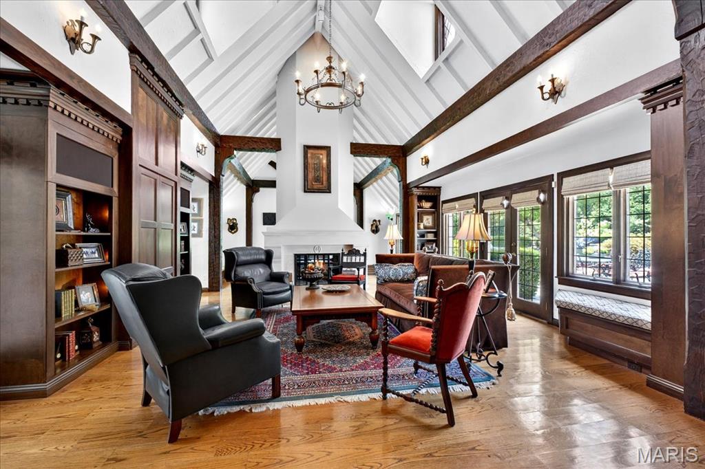 Fair Oaks Estate - Residential