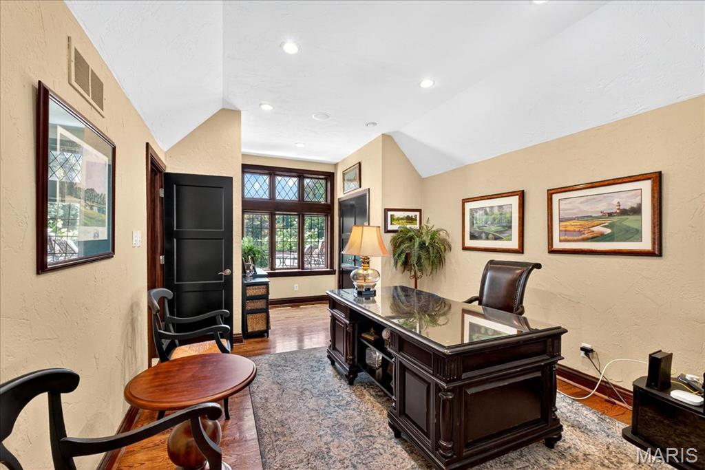 Fair Oaks Estate - Residential